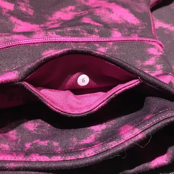 Lululemon yoga pants - Picture 4 of 4